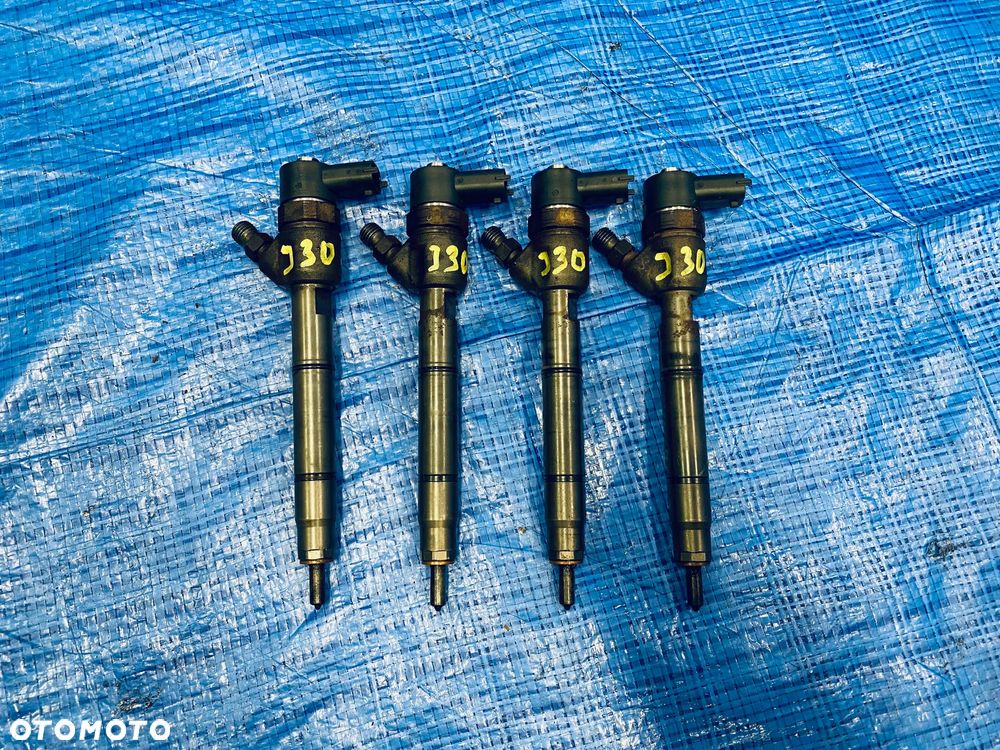 WTRYSK WTRYSKIWACZ WTRYSKIWACZE PALIWA KIA HYUNDAI 1.6CRDI ; 0445110256 ; 338002A400 ORYGINAŁ - 1