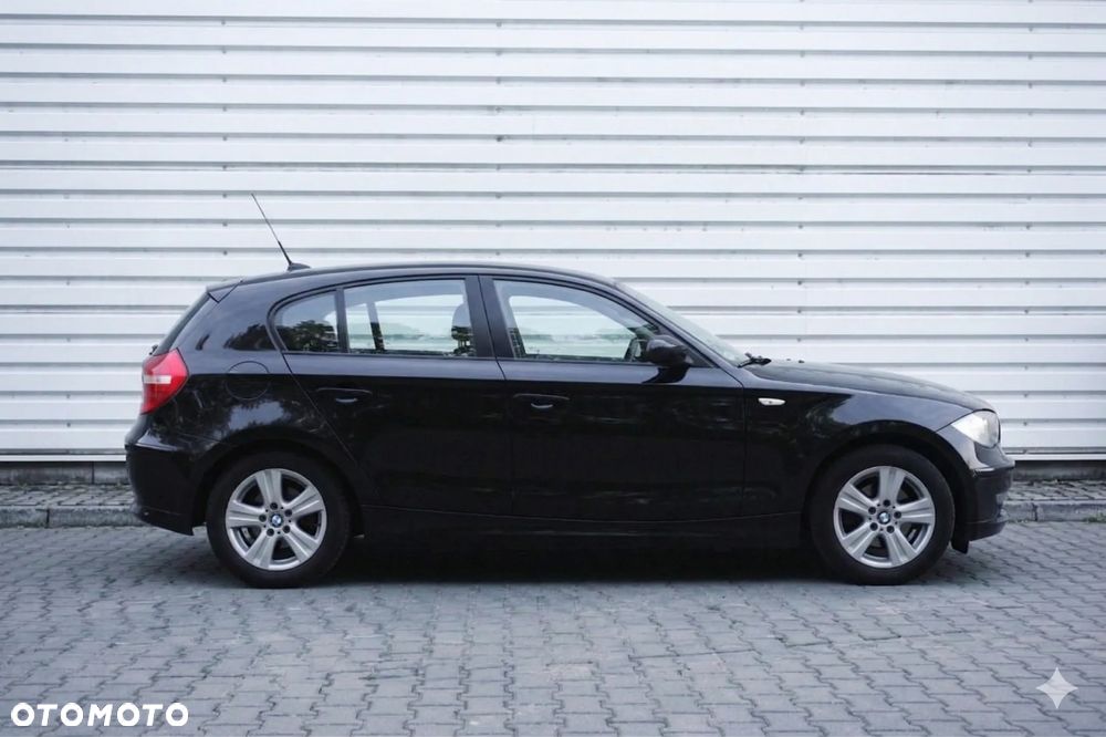 BMW Seria 1 118d DPF - 1