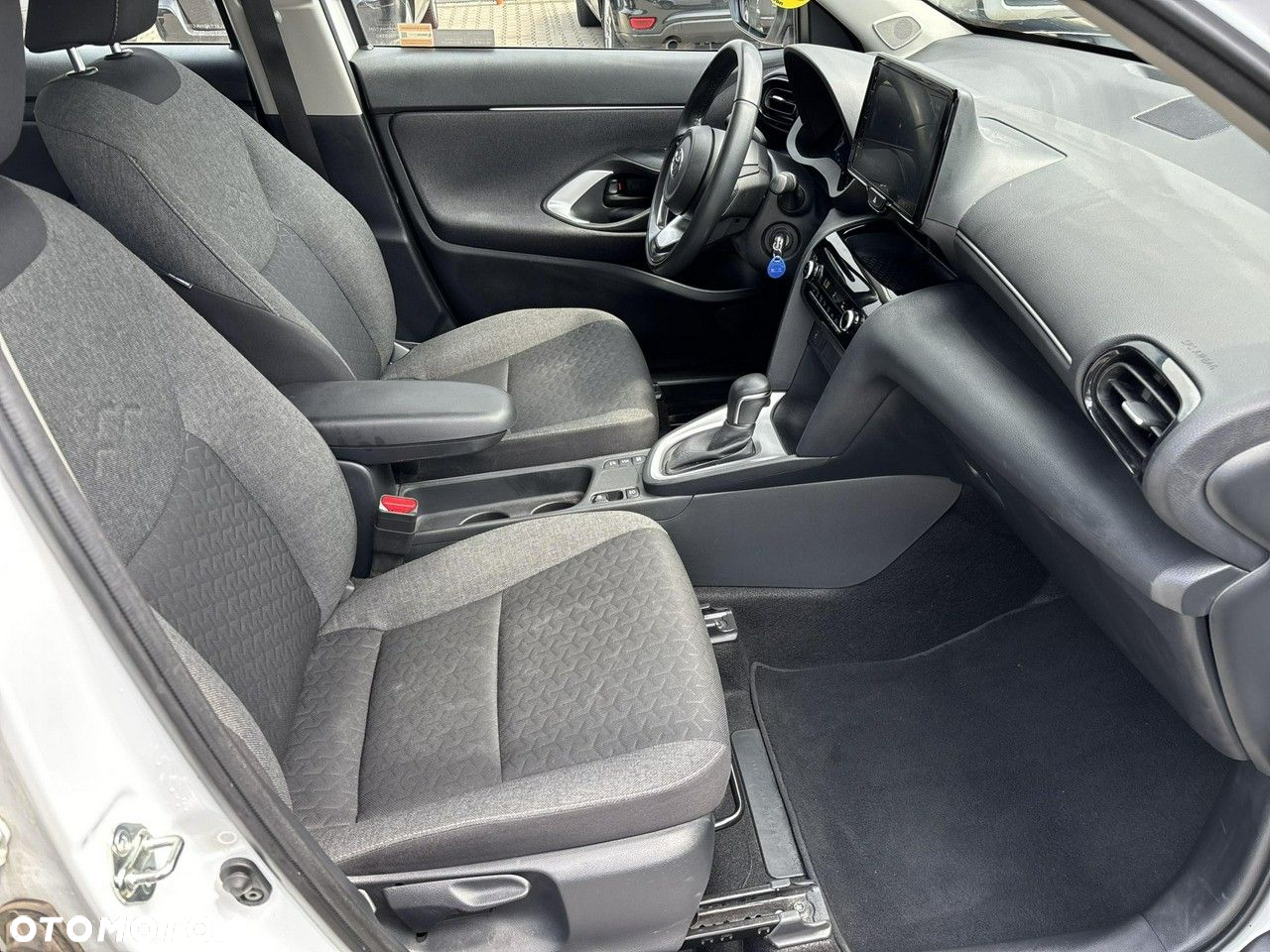 Toyota Yaris Cross Hybrid 1.5 Comfort - 17