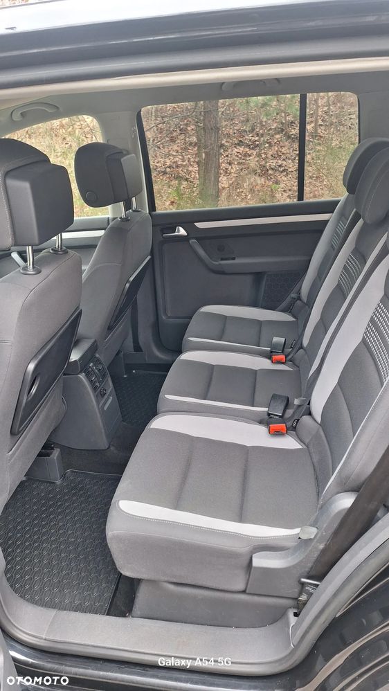 Volkswagen Touran 1.6 TDI DPF BlueMotion Technology Life - 8