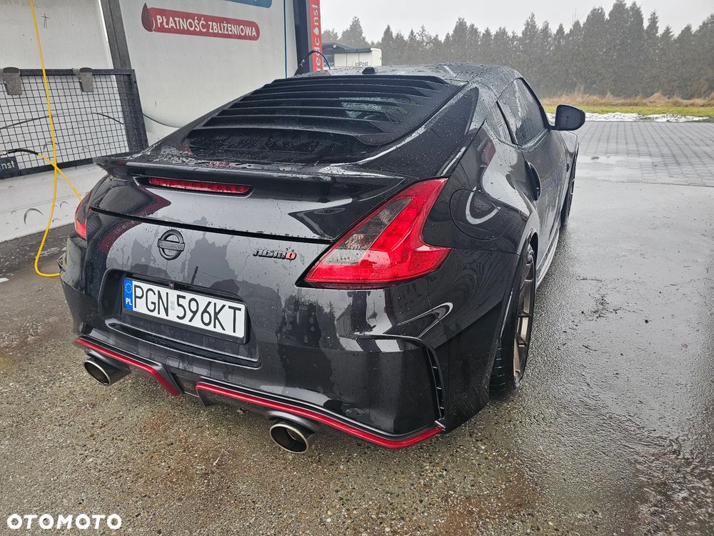 Nissan 370 Z - 6