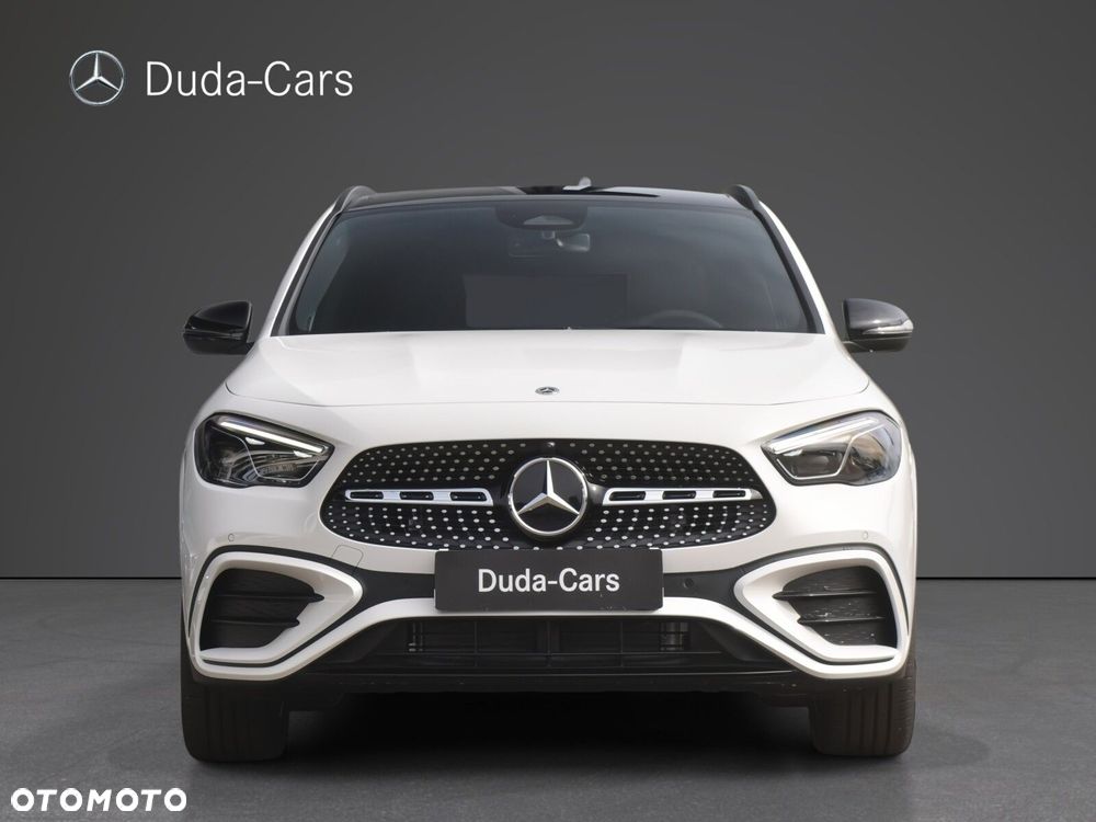 Mercedes-Benz GLA - 5