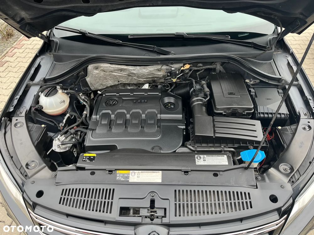 Volkswagen Tiguan 2.0 TDI SCR R-Line - 12