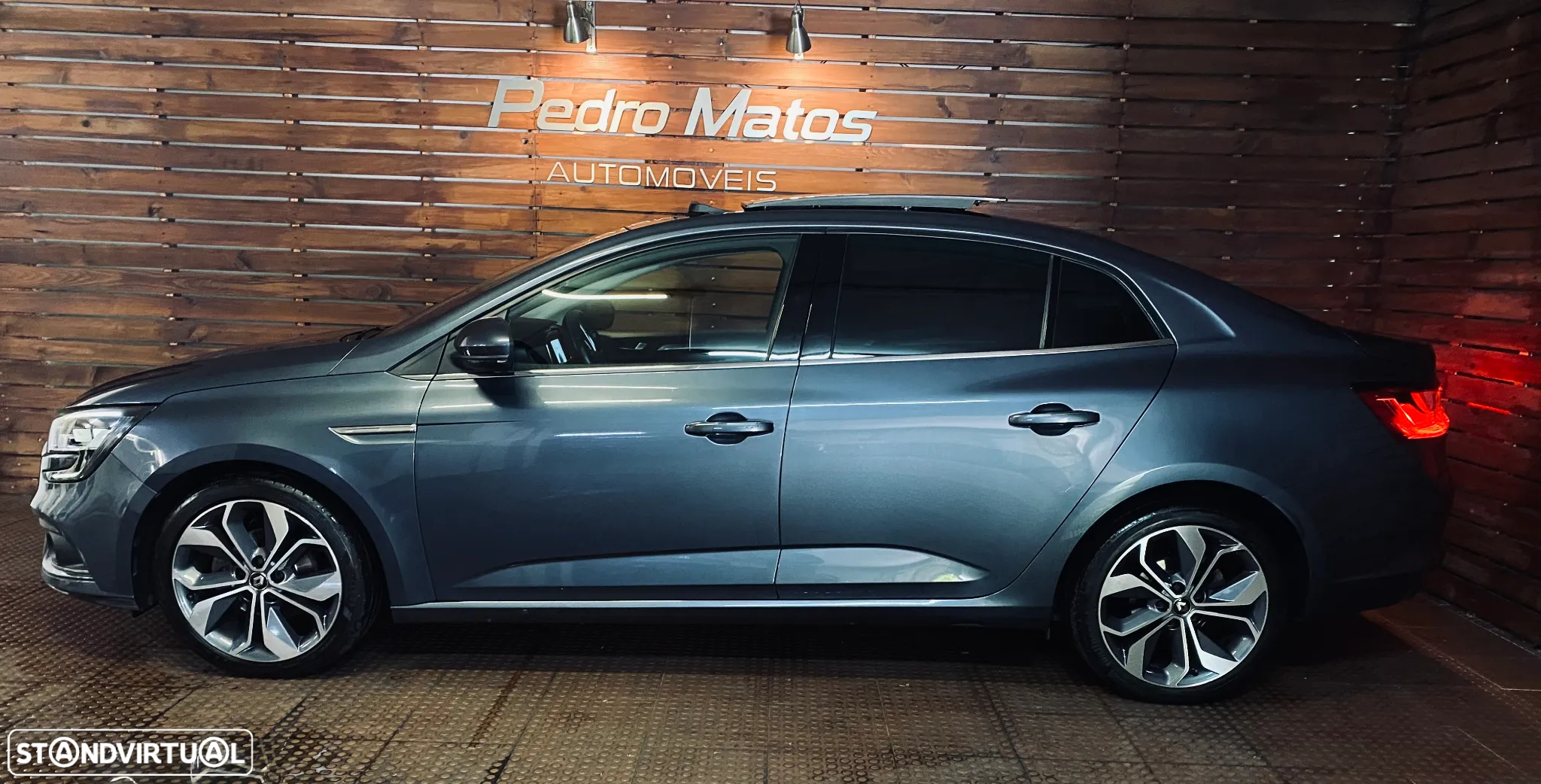 Renault Mégane Grand Coupe 1.5 Blue dCi Executive - 3