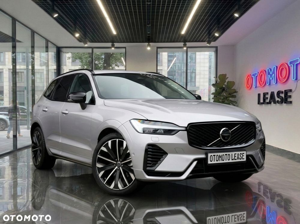 Volvo XC 60 T6 Plug-In Hybrid AWD Ultra Dark - 2