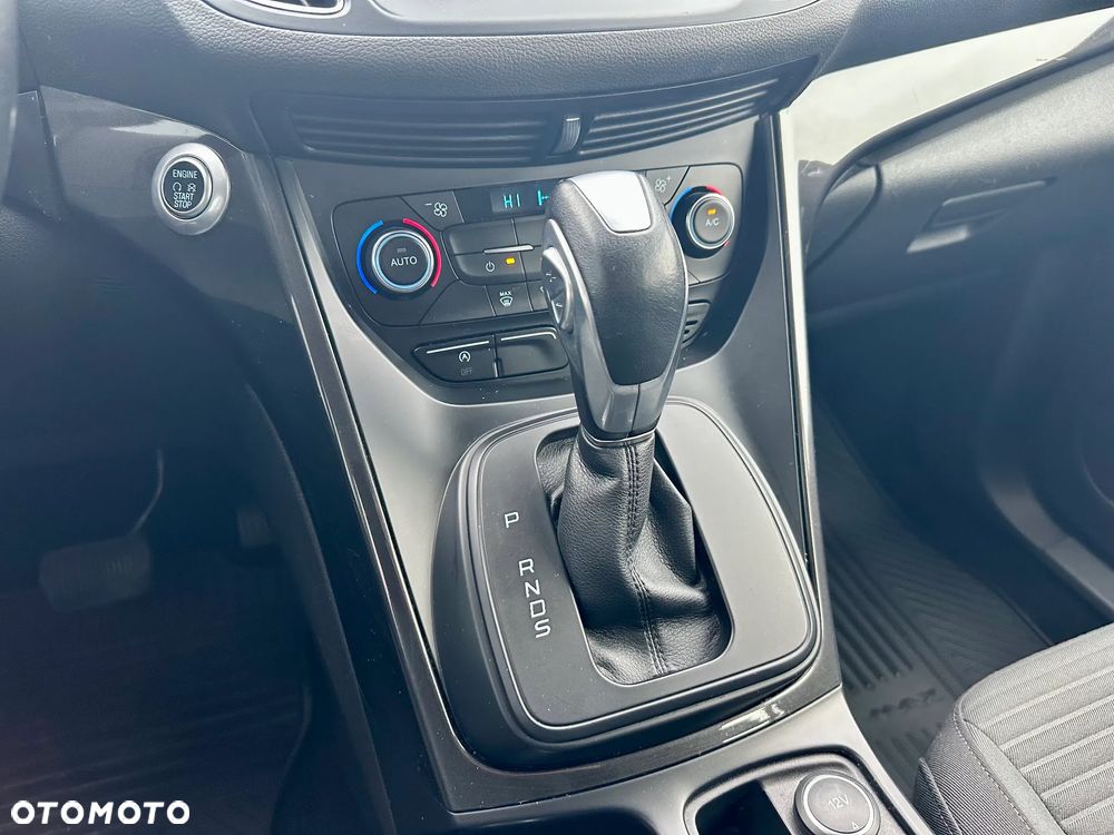 Ford Grand C-MAX - 14