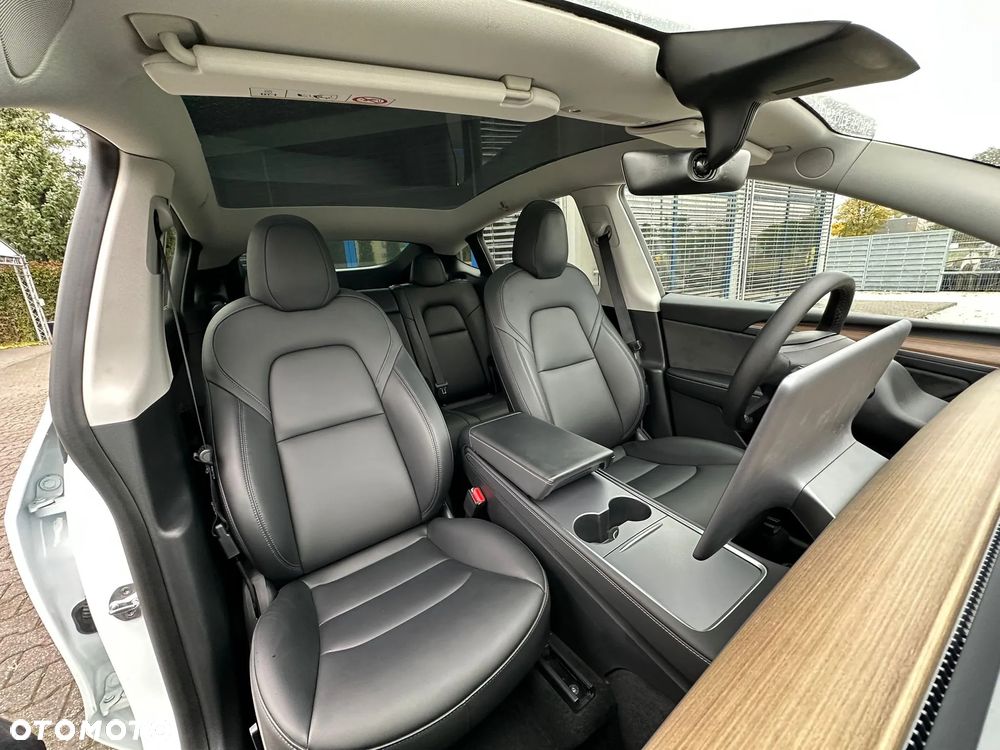 Tesla Y Model Long Range Dual Motor AWD - 20