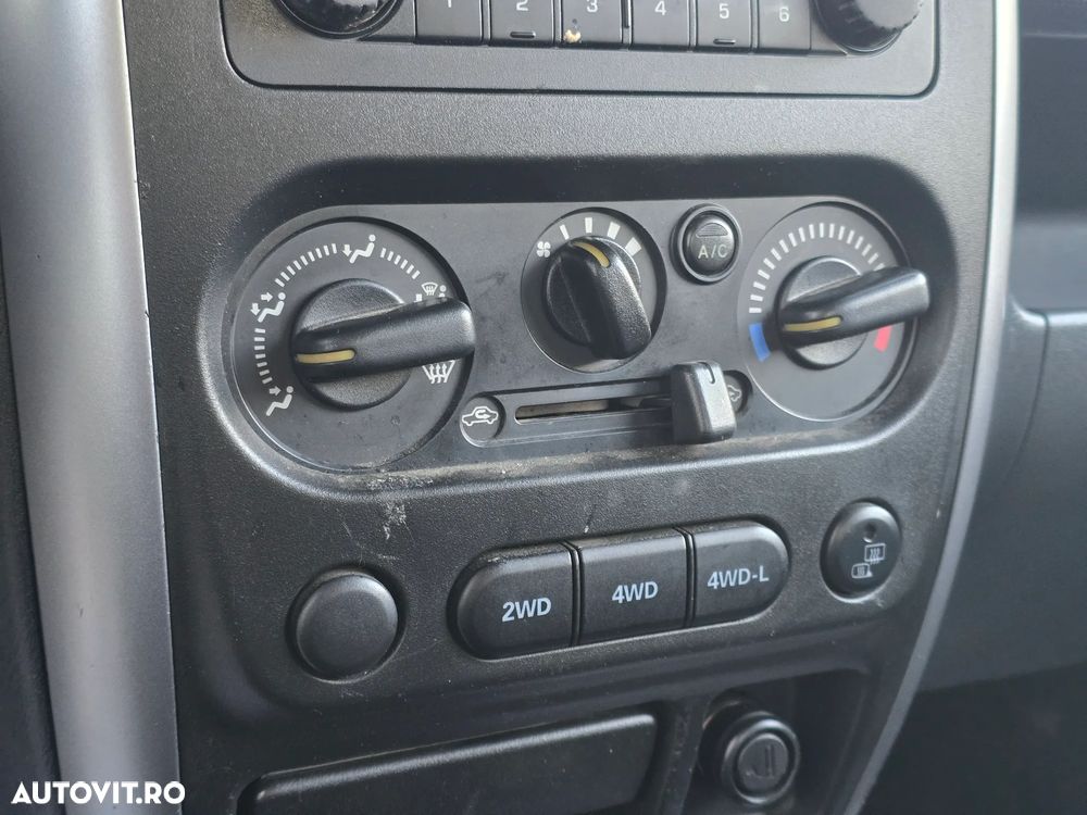 Suzuki Jimny 1.5 DDiS Comfort - 9