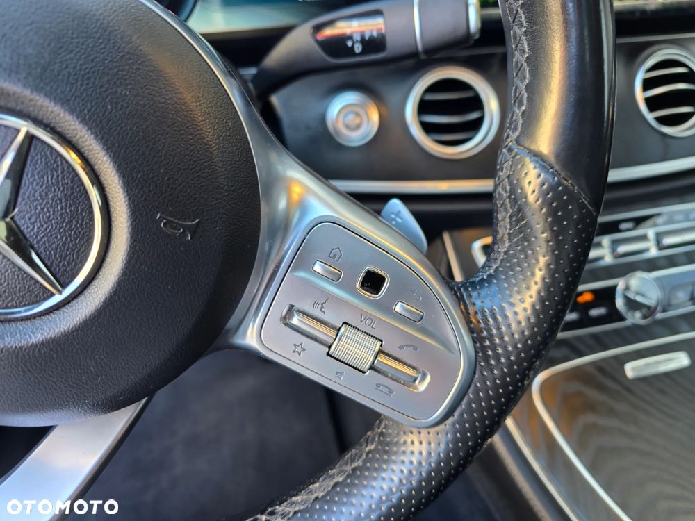 Mercedes-Benz Klasa E 220 d 4-Matic AMG - 33