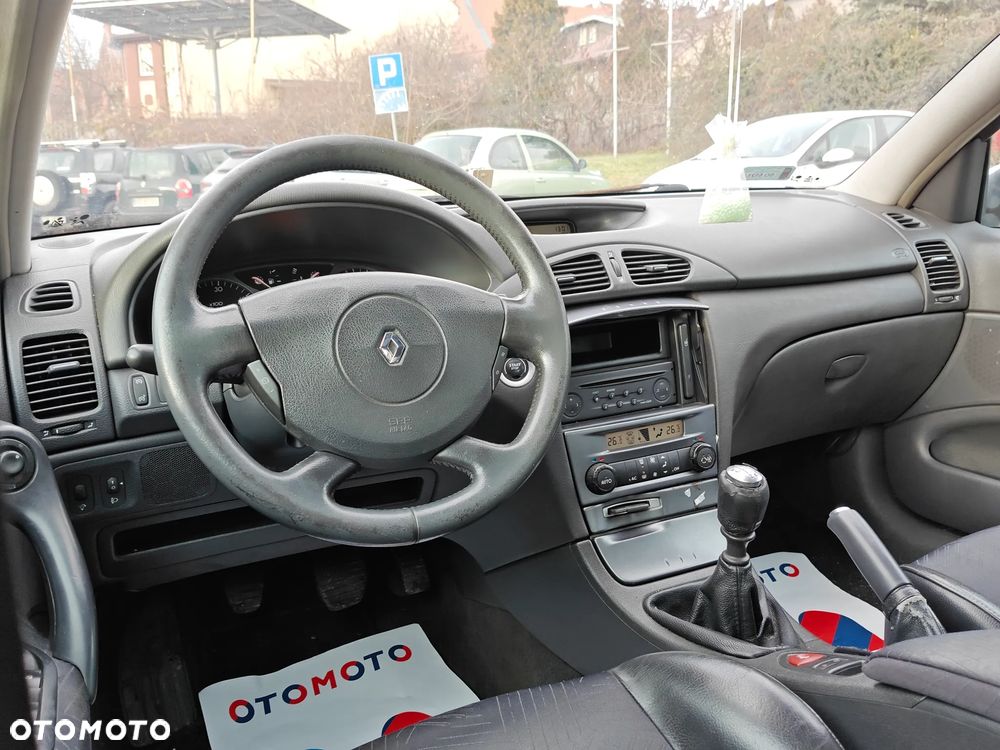 Renault Laguna 1.9 dCi Emotion - 15