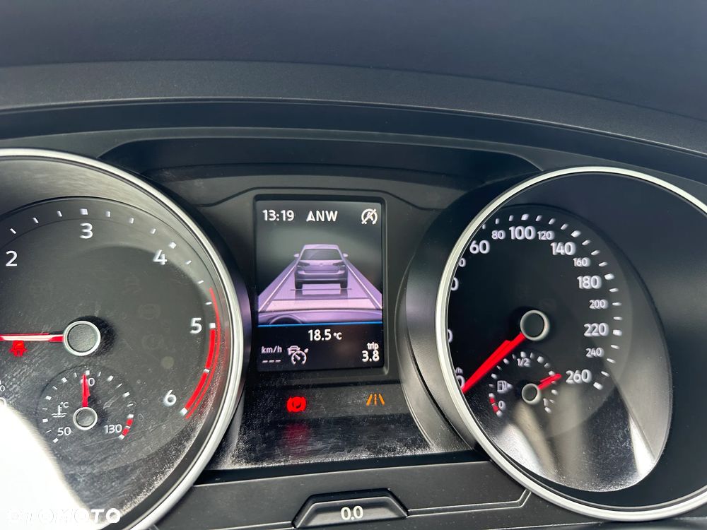 Volkswagen Tiguan - 21