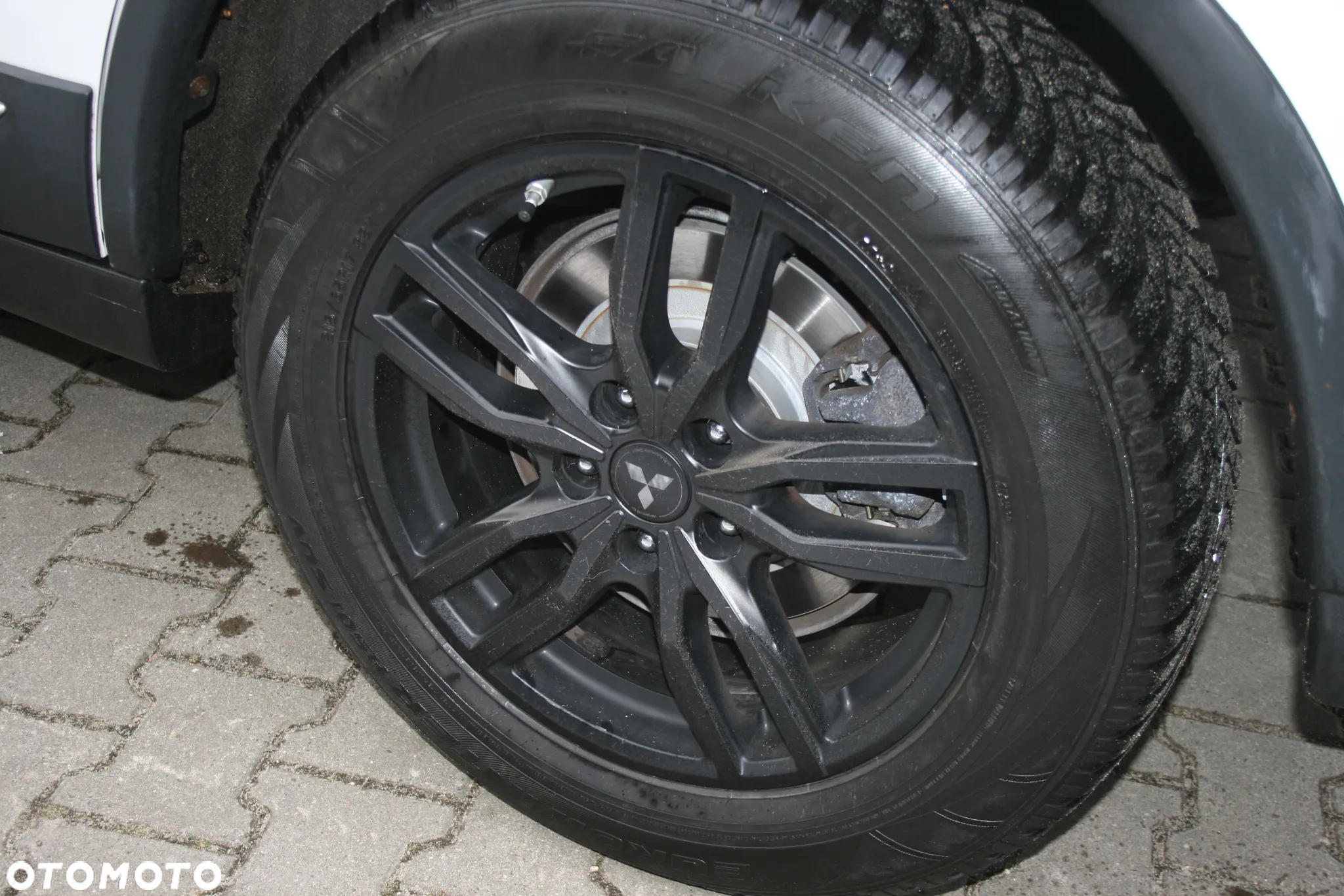 Mitsubishi Outlander 2.2 DID Intense + 4WD - 4