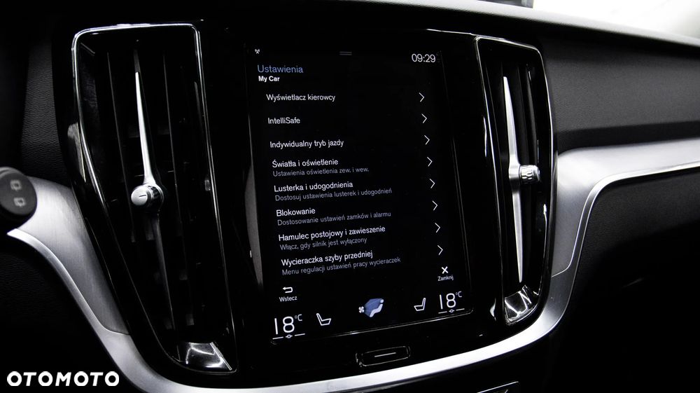 Volvo V60 B4 D Momentum Pro - 28