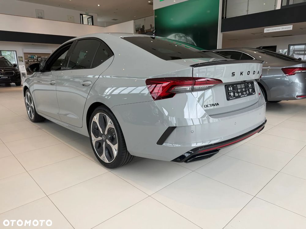 Skoda Octavia 2.0 TSI RS DSG - 6