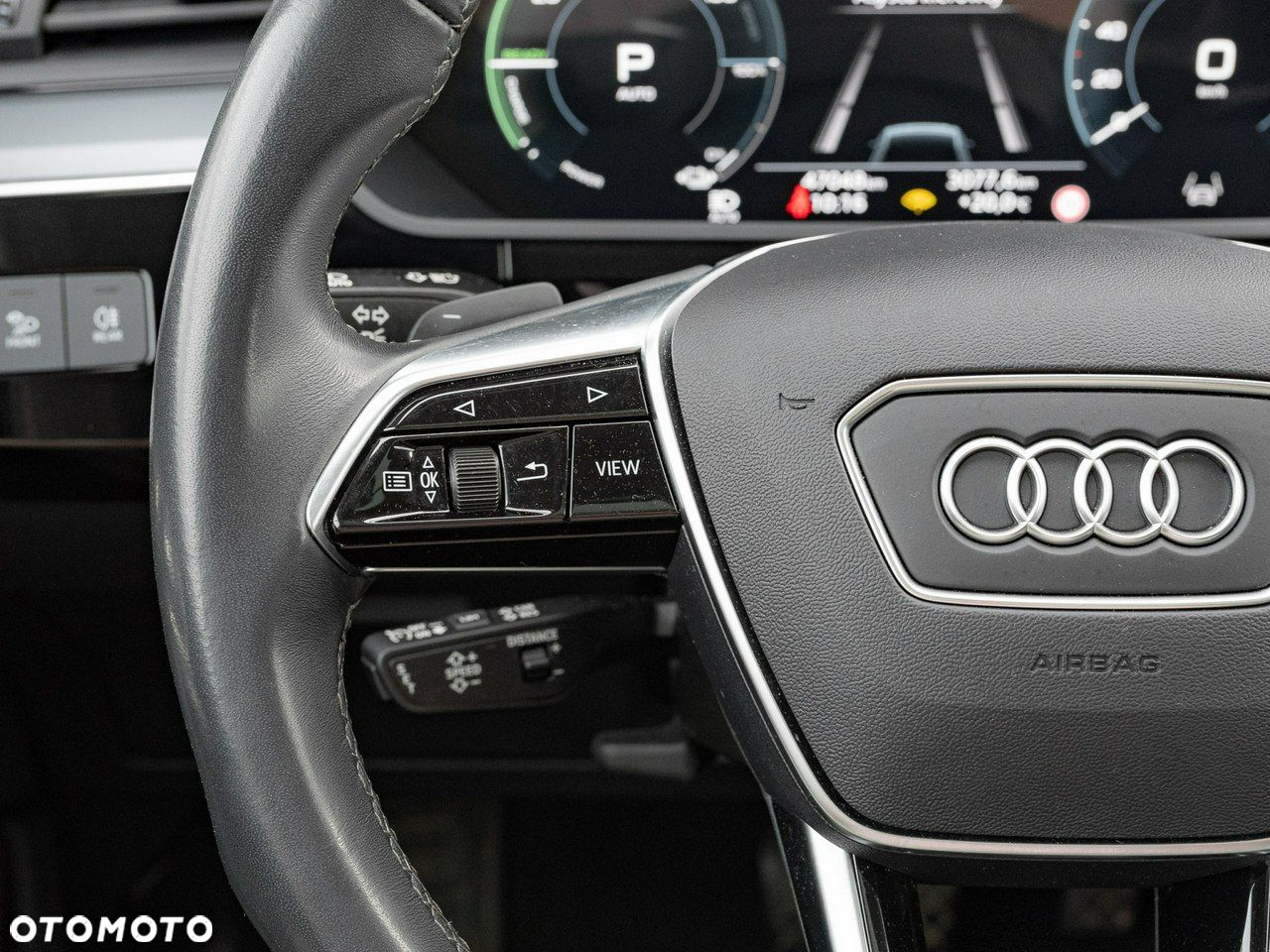 Audi Q8 e-tron 55 114kWh Quattro S Line - 17