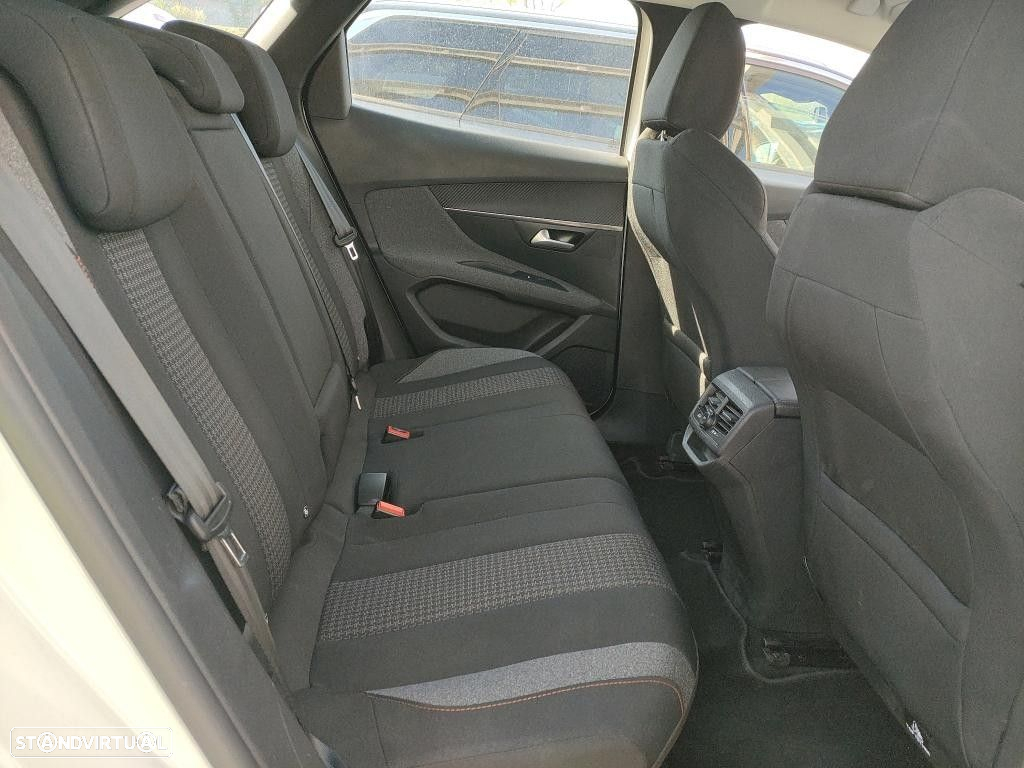 Peugeot 3008 1.2 PureTech Active Pack - 12