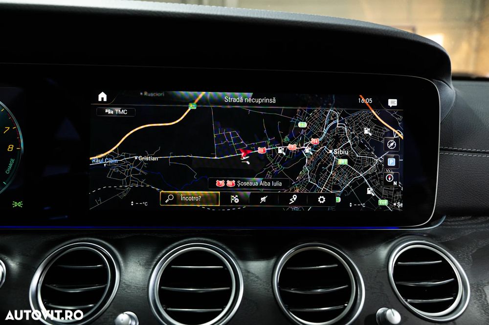 Mercedes-Benz E 300 9G-TRONIC AMG Line - 16