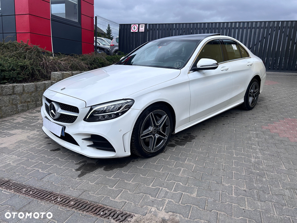 Mercedes-Benz Klasa C 220 d 9G-TRONIC AMG Line