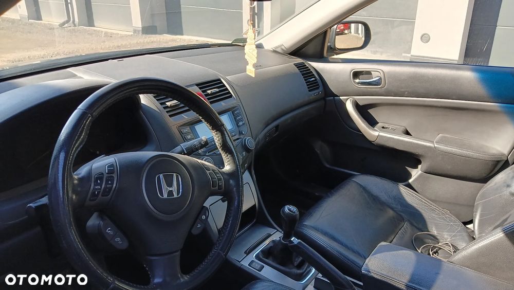 Honda Accord 2.0 Executive - 10