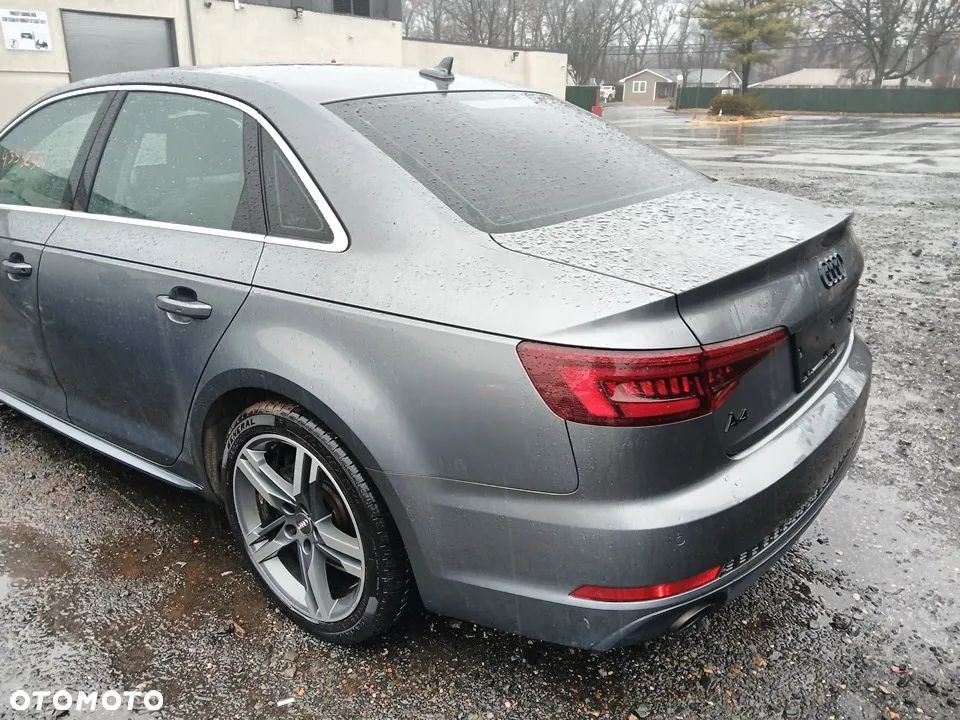 Audi A4 Limousine - 12