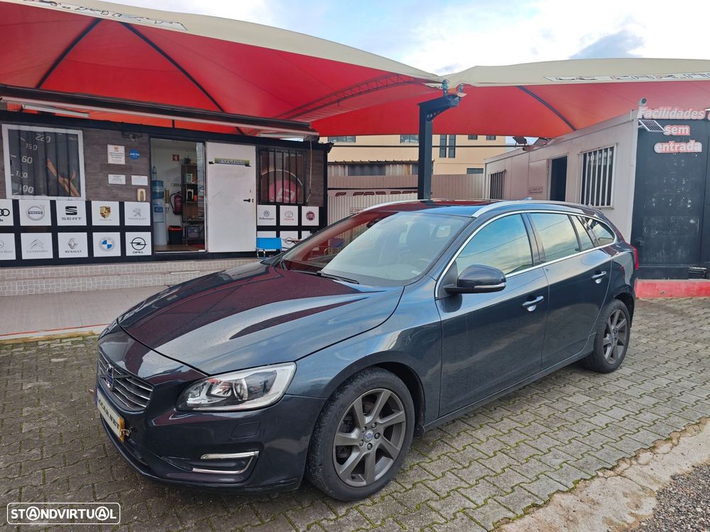 Volvo V60 2.0 D4 Summum Geartronic - 2