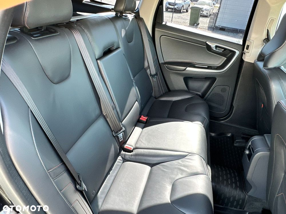 Volvo XC 60 D4 Geartronic Ocean Race - 12