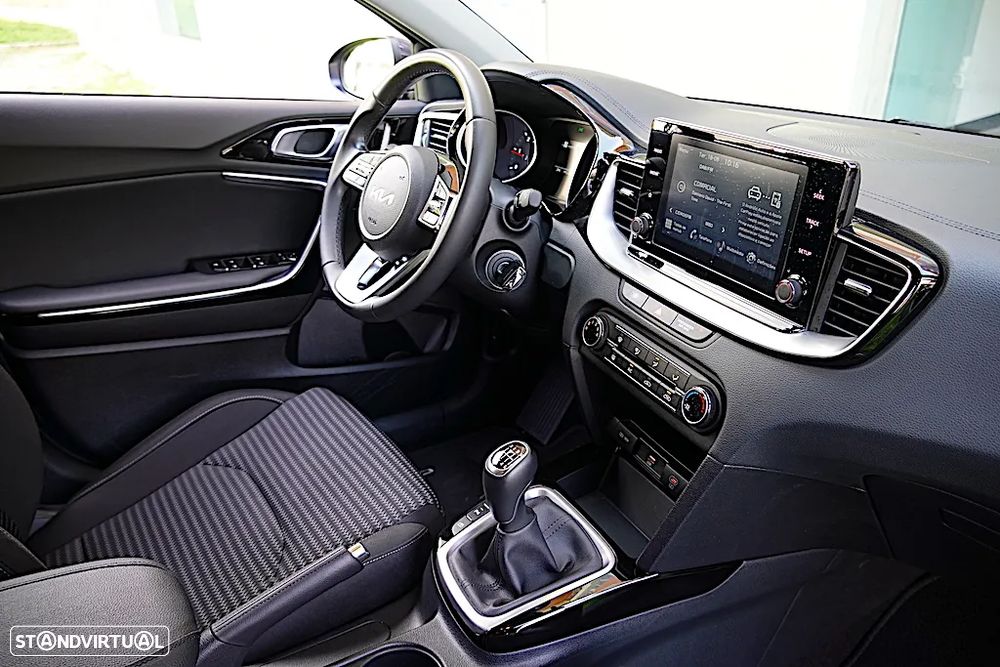 Kia Ceed SW 1.6 CRDi MHEV Dynamic - 20
