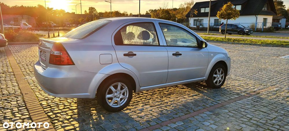 Chevrolet Aveo - 6