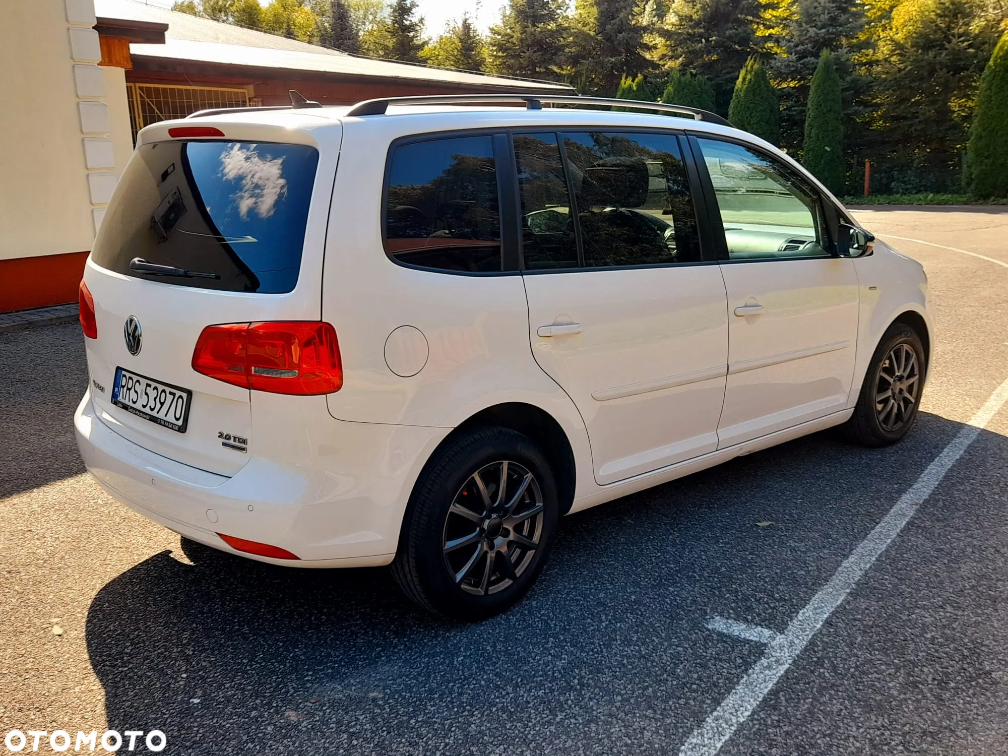 Volkswagen Touran 2.0 TDI DPF Highline - 13