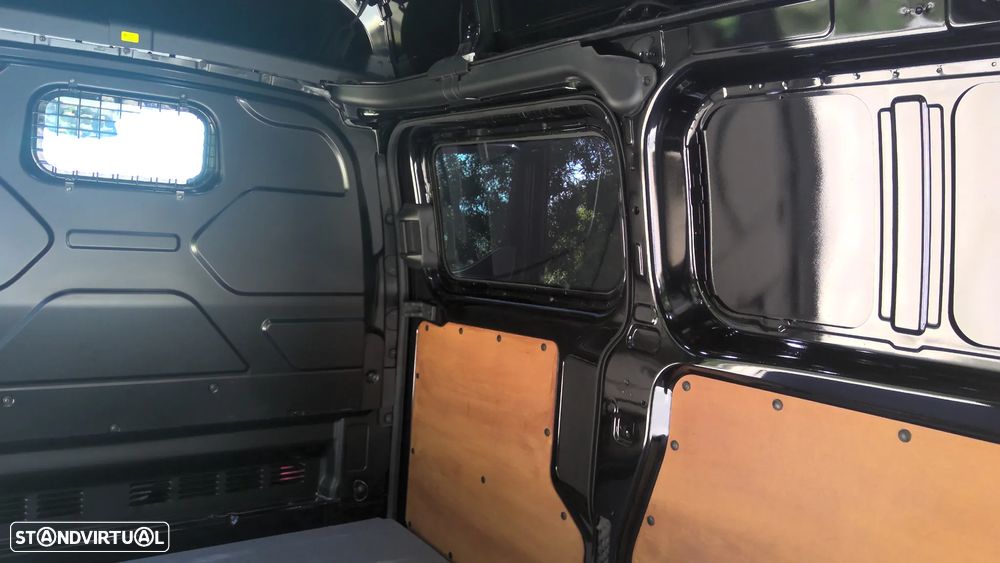Ford Transit Custom 2.0 TDCi 130cv Automática - Excelente estado - 27