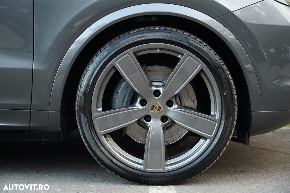 Porsche Cayenne Coupe S Tiptronic S Platinum Edition - 17