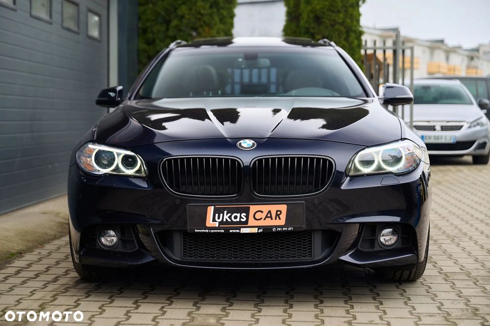 BMW Seria 5 520i Sport-Aut - 30
