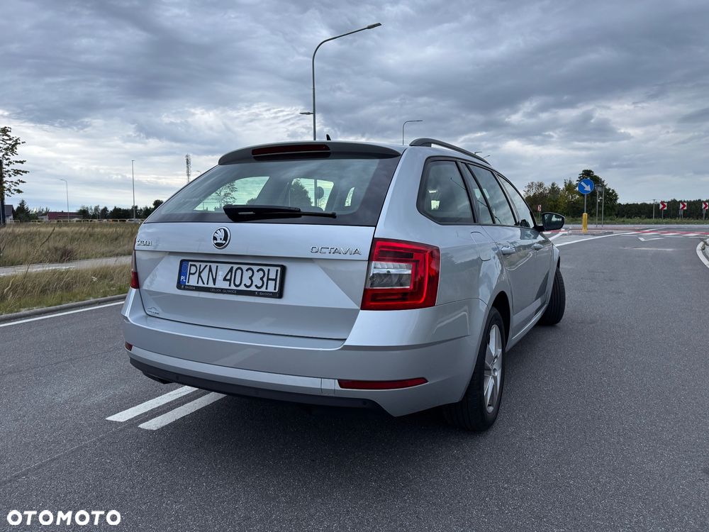 Skoda Octavia 1.5 TSI ACT Ambition - 8