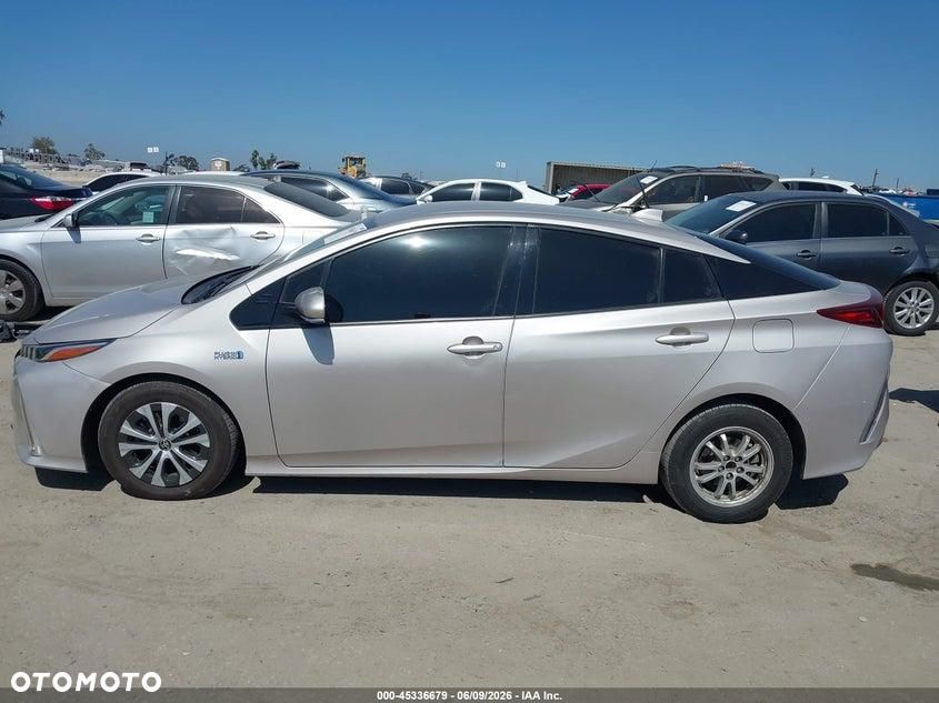 Toyota Prius 1.8 Hybrid Premium - 5