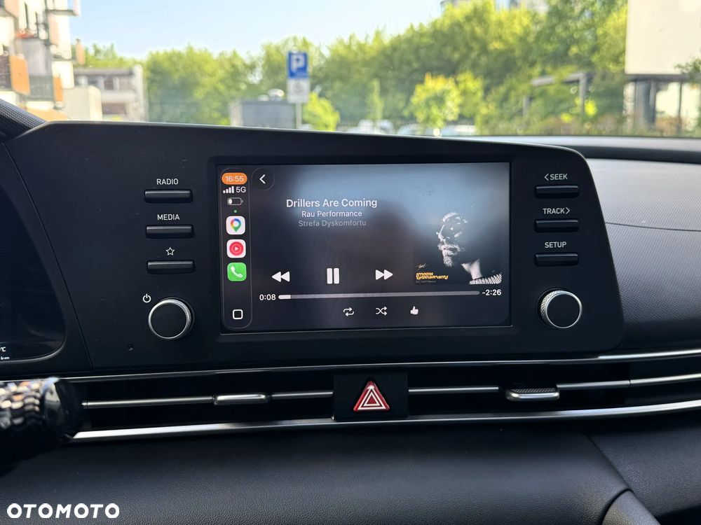 Hyundai Elantra 1.6 Smart CVT - 20