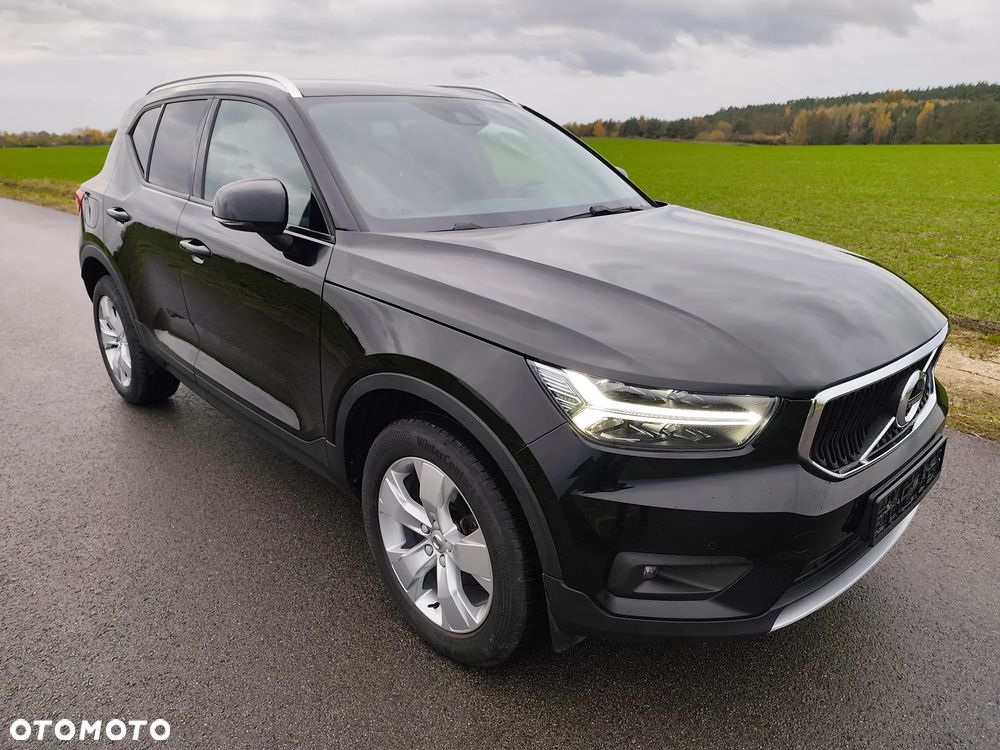 Volvo XC 40 T3 Momentum - 1
