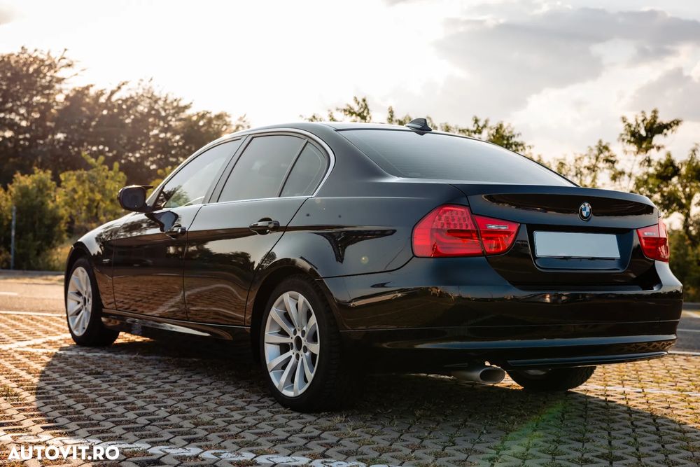 BMW Seria 3 320d DPF Aut. - 6