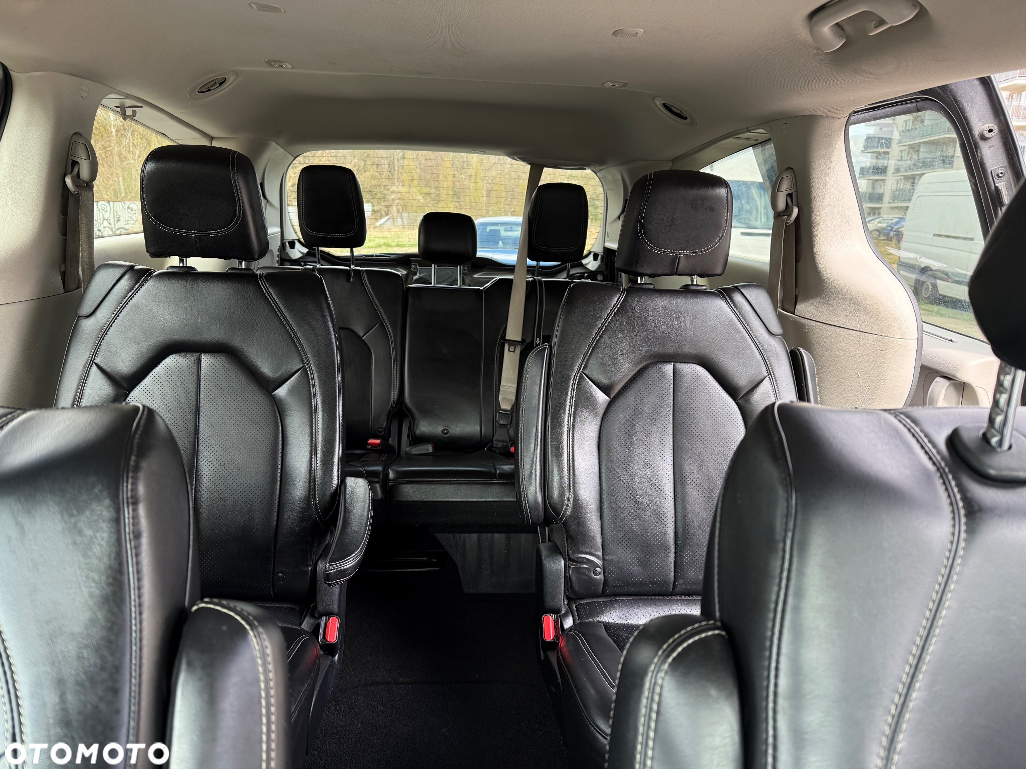 Chrysler Pacifica - 9