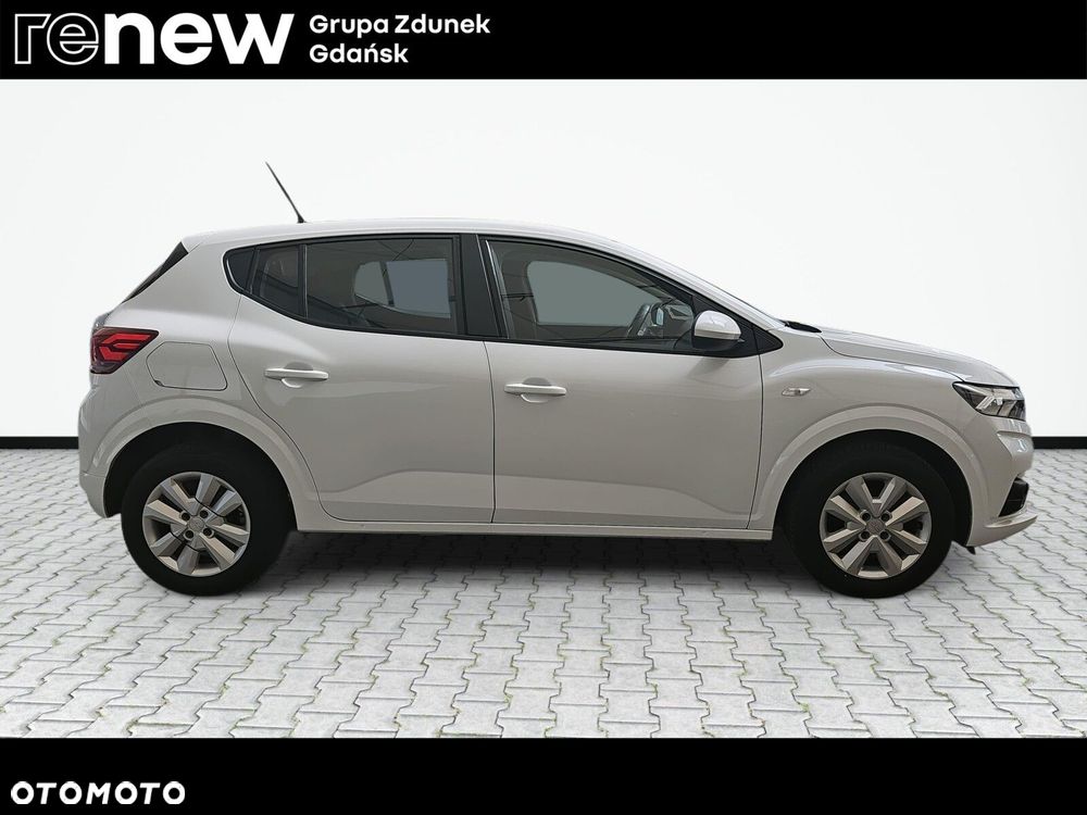 Dacia Sandero - 6