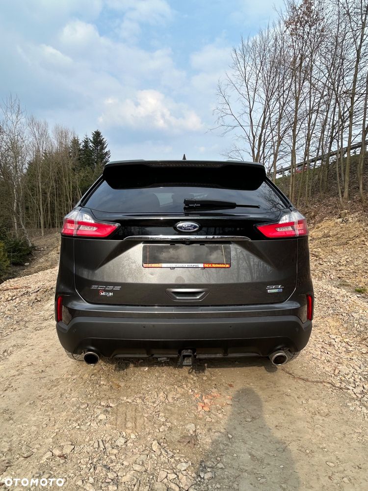 Ford Edge - 8