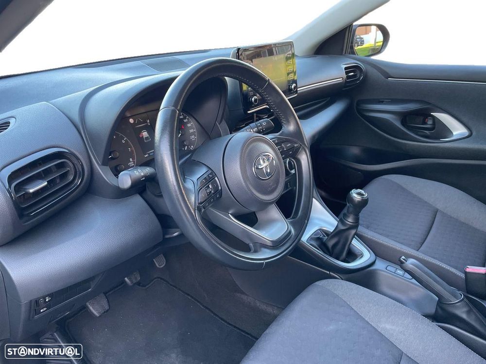 Toyota Yaris - 12