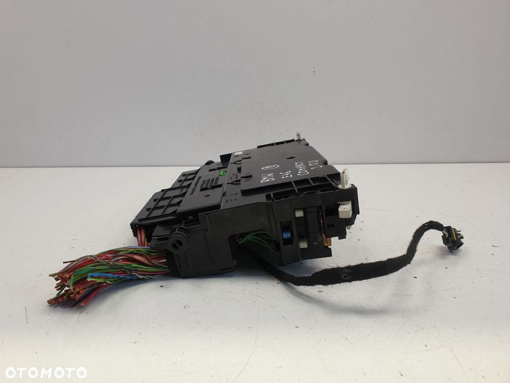 BMW E46 Compact 2.0 D SKRZYNKA BEZPIECZNIKÓW - 6