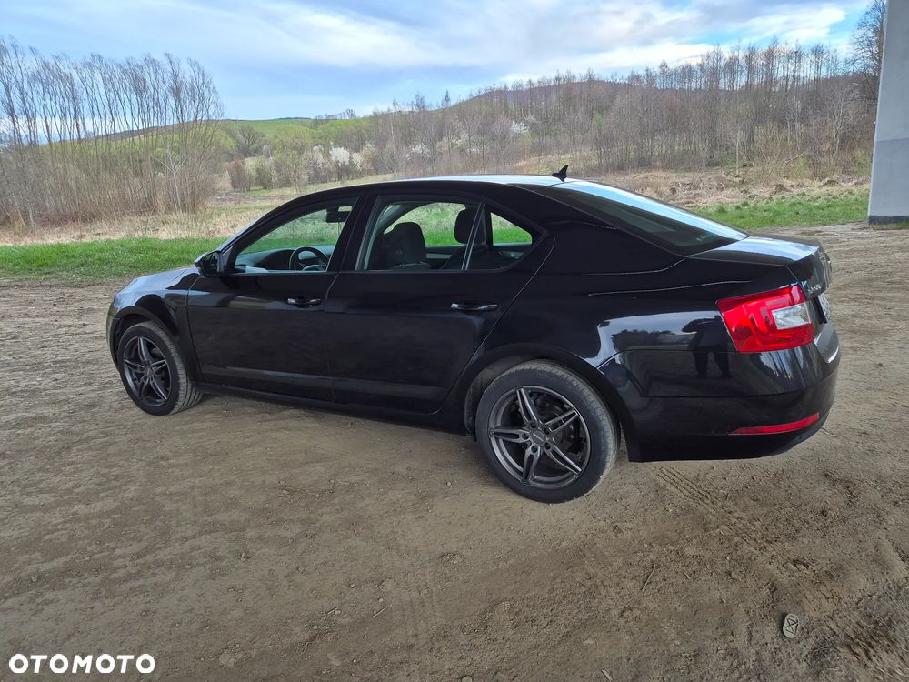 Skoda Octavia 1.6 TDI SCR Ambition - 2