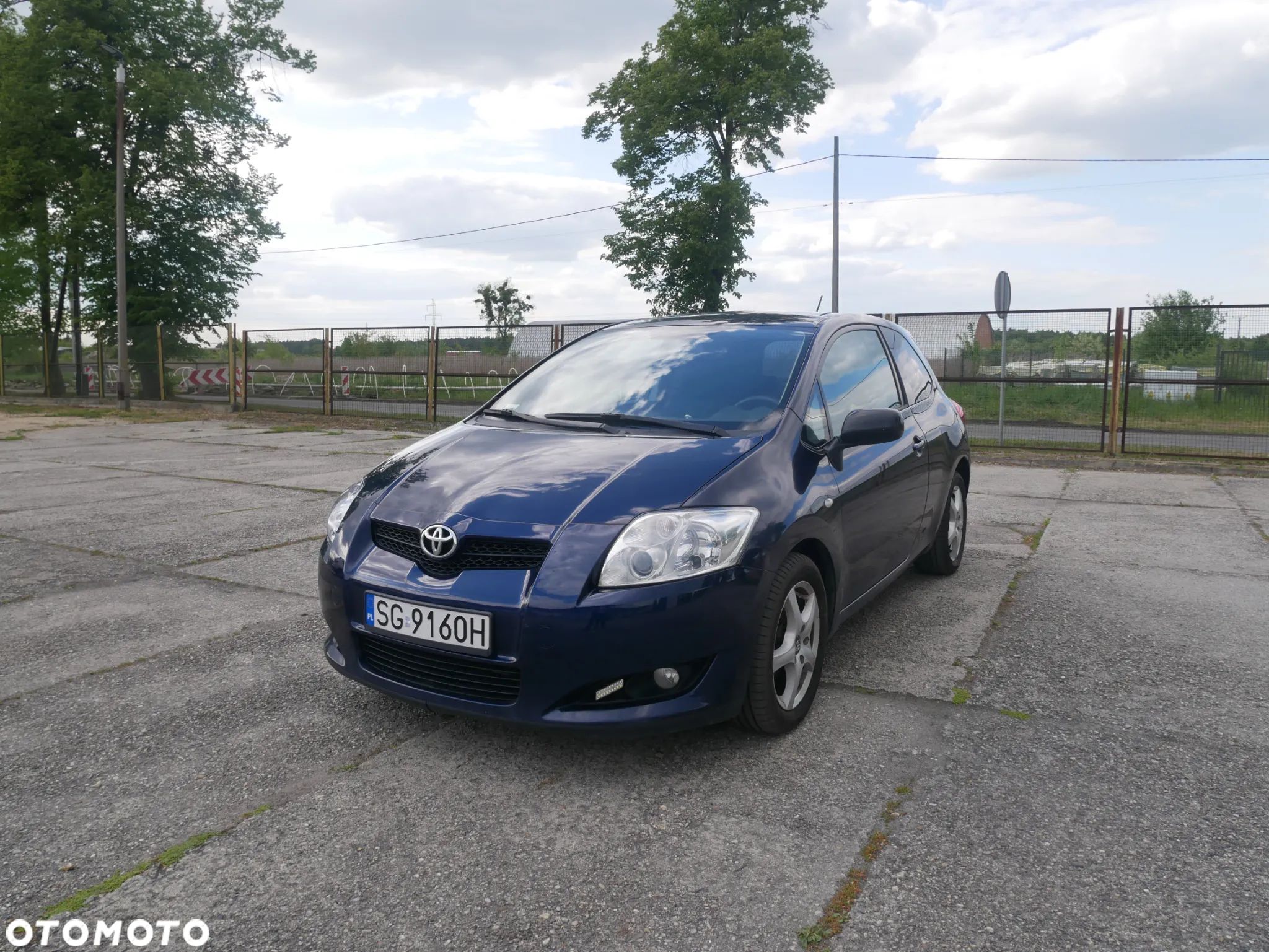 Toyota Auris - 1
