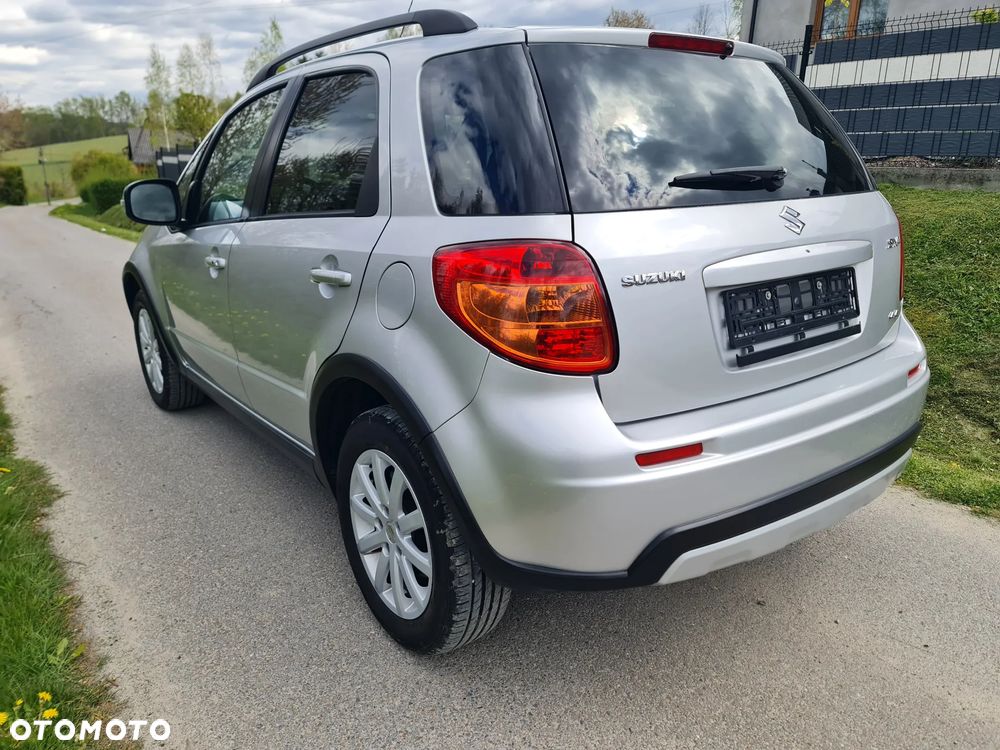 Suzuki SX4 - 10