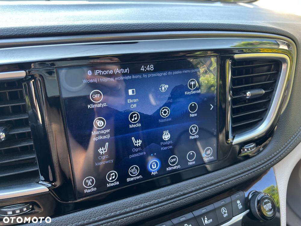 Chrysler Pacifica - 36