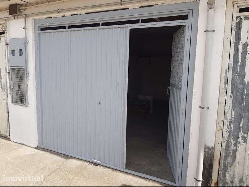 Garagem em Esgueira - Grande imagem: 2/3