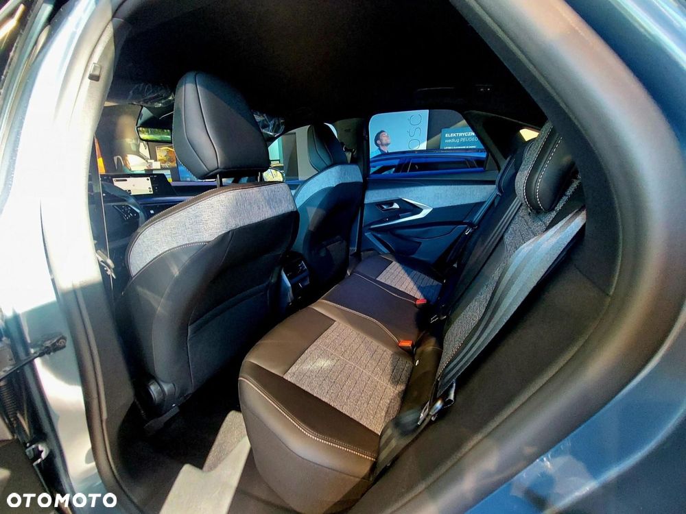 Peugeot 3008 1.2 PureTech mHEV Allure e-DCS6 - 9