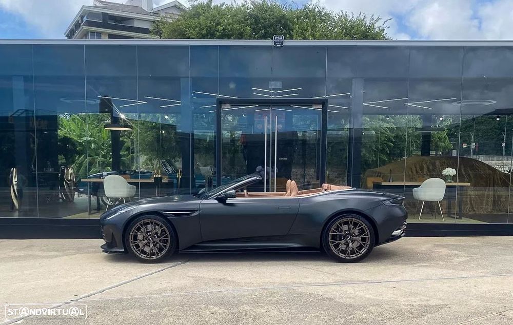 Aston Martin DB12 Volante V8 Auto - 4
