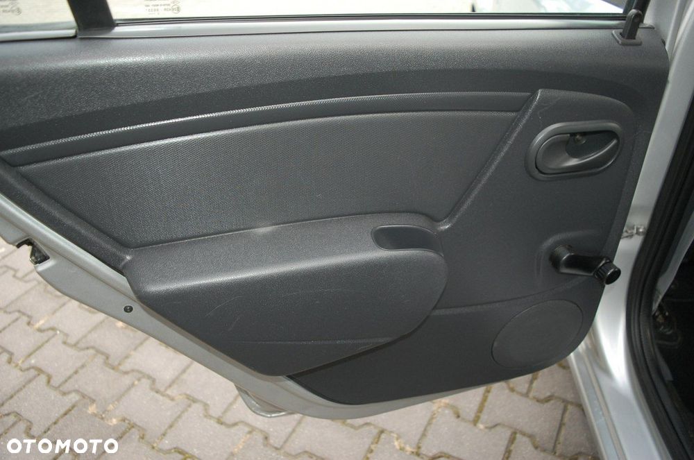 Dacia Sandero - 29
